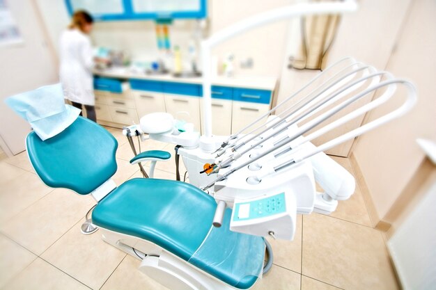 Jak wybrać odpowiedni gabinet stomatologiczny dla swoich potrzeb?