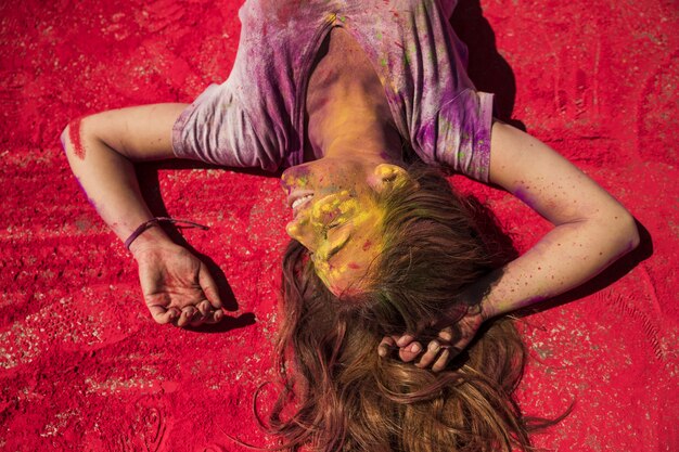 Psychologiczne znaczenie koloru w modzie i jego wpływ na nasze samopoczucie